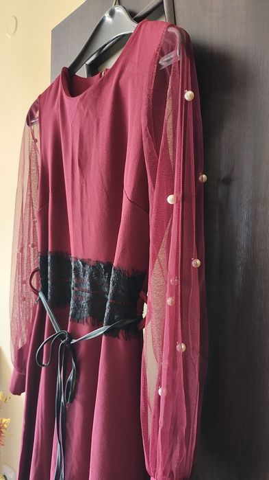 Красива дамска рокля