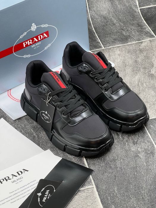 Adidasi Prada noi !!! Marimi 40/44 !!!