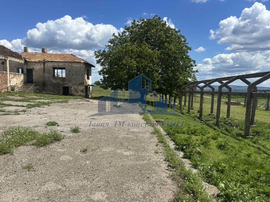 Продава се Промишлена сграда в с. Друмево, Област Шумен - 500 кв.м за 153 €/кв.м - Снимка #6