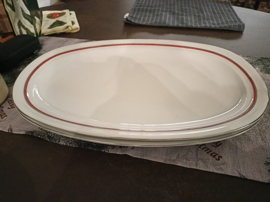 Подарявам порцеланов  сервиз