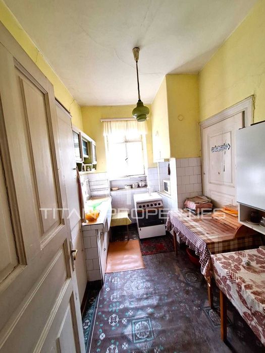 Продава се Етаж от къща в Чепеларе - 248 кв.м за 292 €/кв.м - Снимка #9