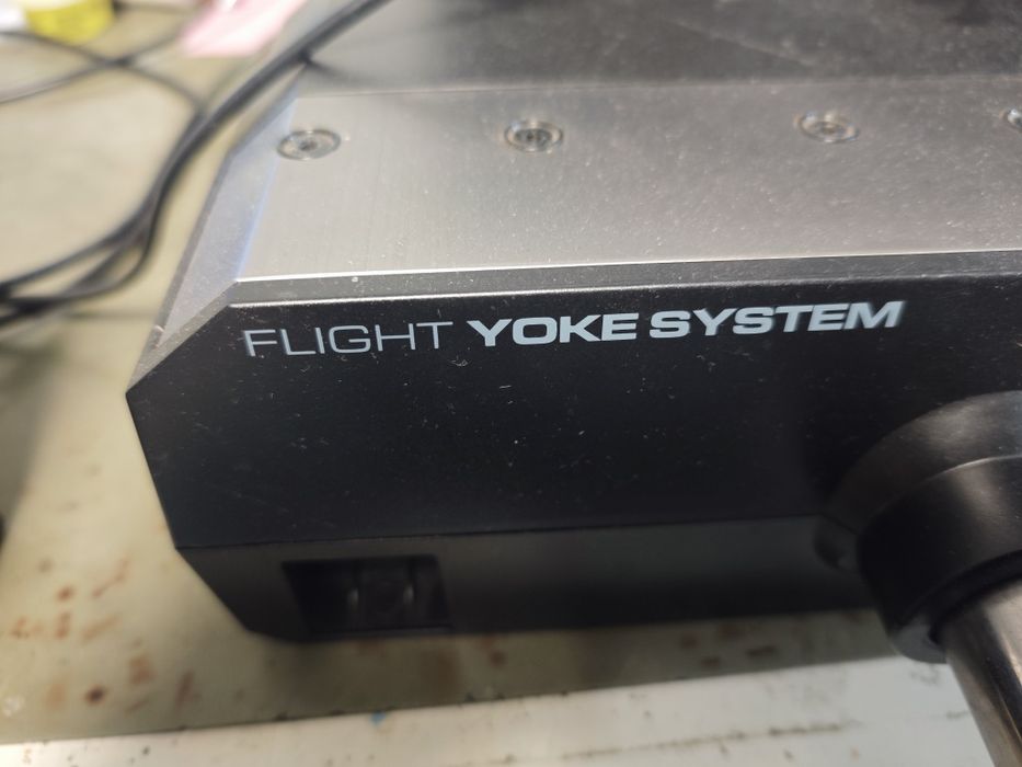 Vând simulator manșa avion Logitech Flight Yoke System