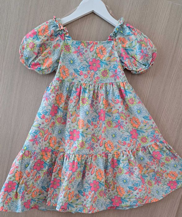 Рокли, бельо, чорапи,