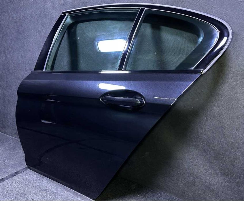 Оборудвана Задна Лява Врата BMW G30 G31 F90 БМВ Г30 Г31 Ф90