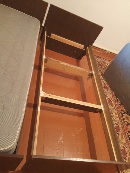 Кровати домашнее