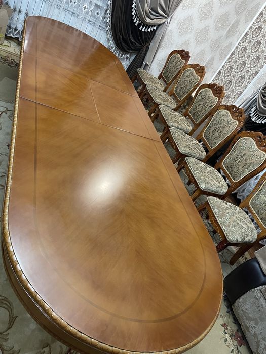 Стол и стулья для гостиной Малайзия