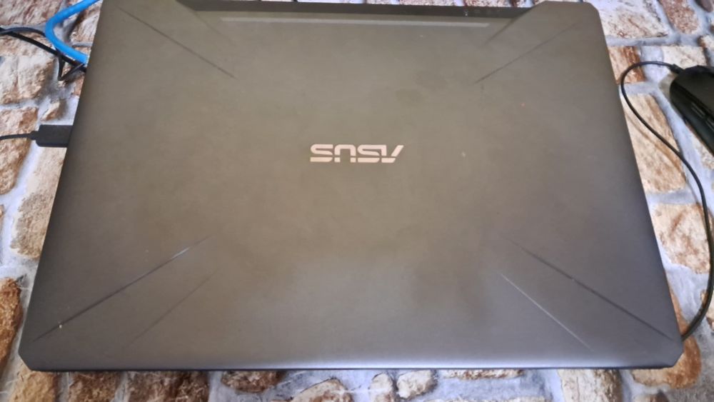 Laptop gaming ASUS
