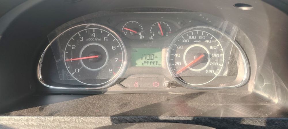 Gentra 2023 mexanika probeg 24,000 toza