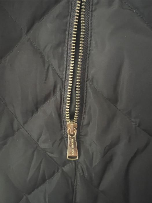 Haina de faș Michael kors  ,calduroasa cu umplutura de puf