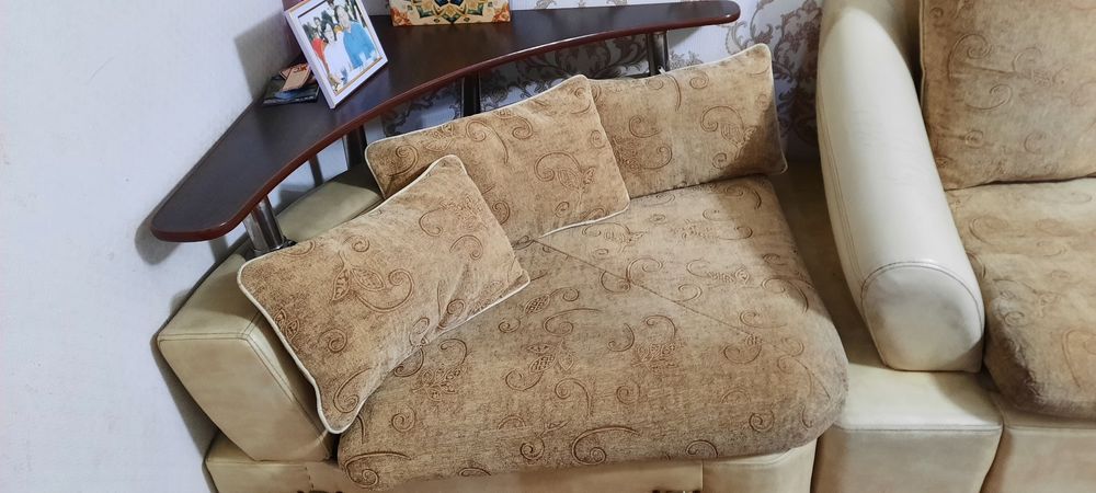 Угловой диван-тахта