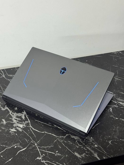 Kuchli Igrovoy Noutbuk ThunderRobot