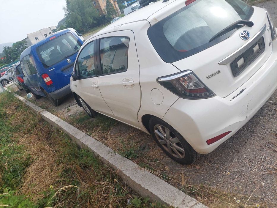 Toyota Yaris 1,5 HYBRID, Тойота Ярис Хибрид на части!
2013г.