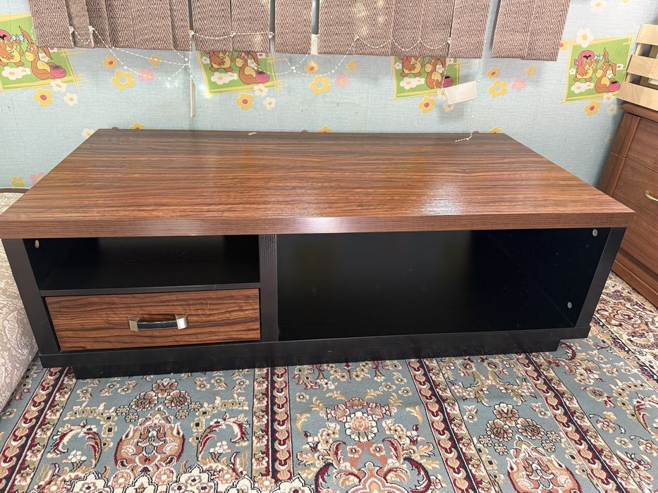 Подставка под телевизор