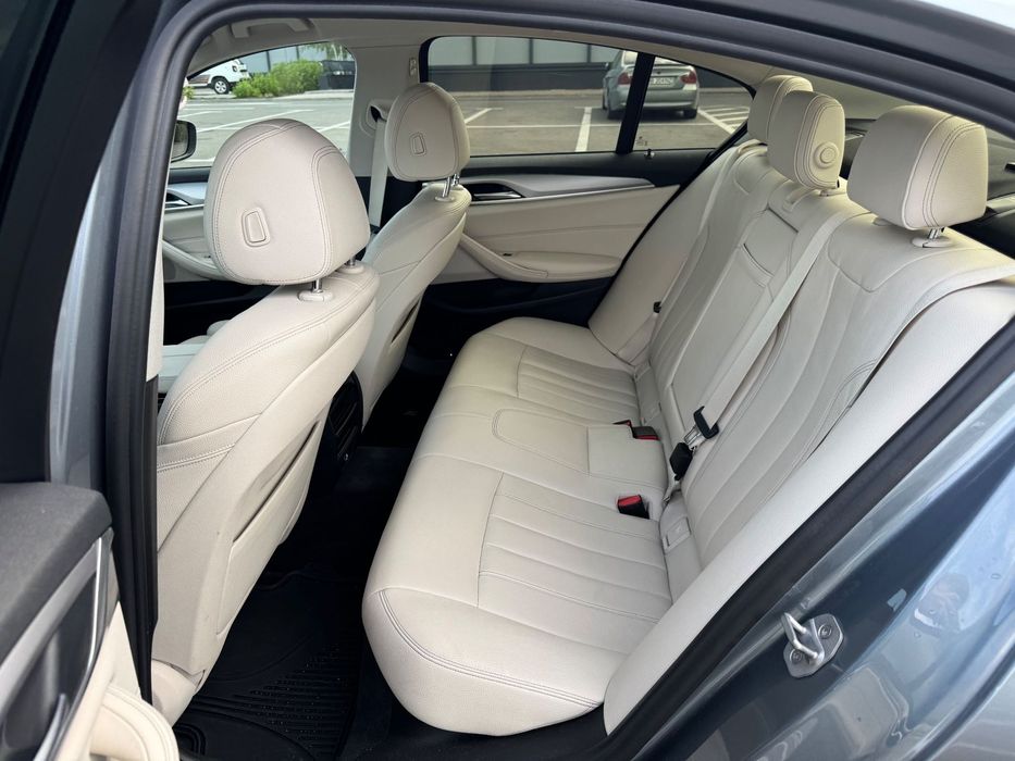 BMW Seria 5 BMW 520d G30