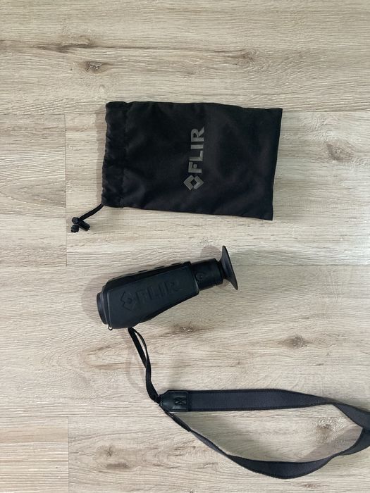 Тепловизор  FLIR для охоты