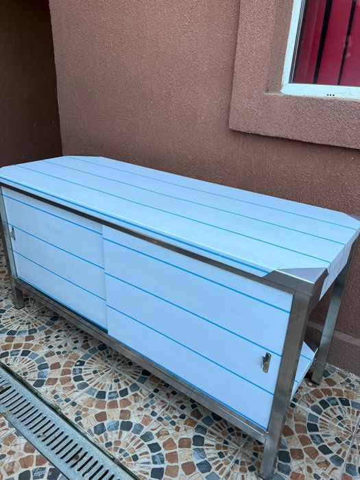 Masă inox la comandă