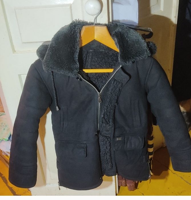 Куртка дублёнка очень теплая торг есть договоримся