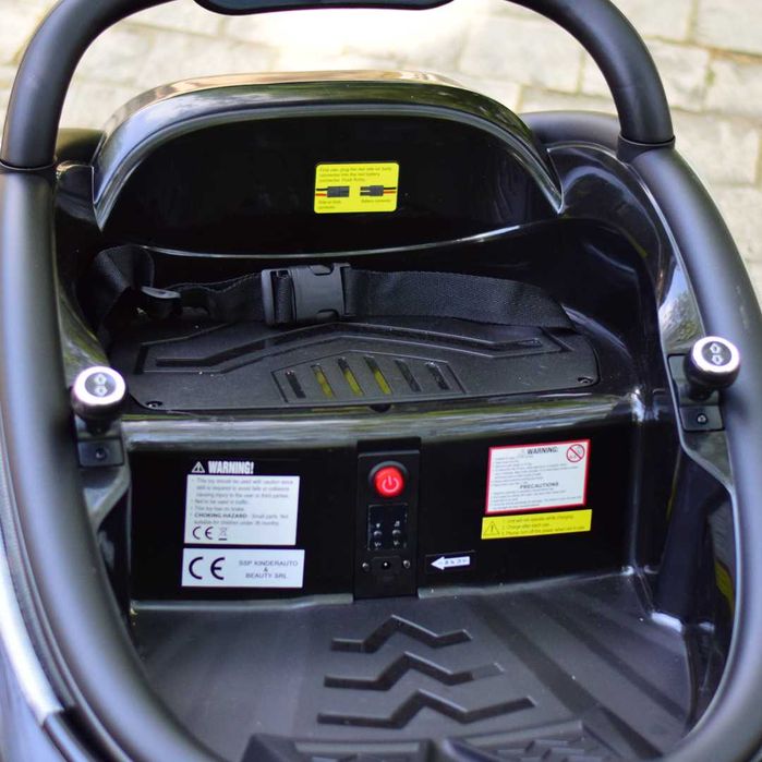 Masinuta busitoare cu RC, Kinderauto Super Collision 70W 12V