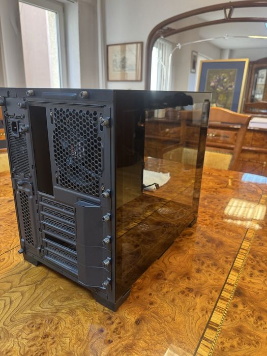 Pachet Gaming - Carcasa Lian Li + Sursa Seasonic + 7x Vent BeQuiet!