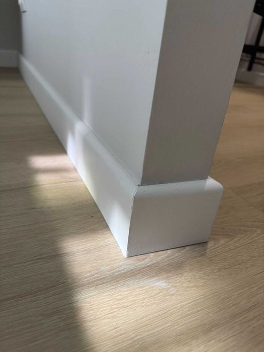 Напольный плинтус Decor-Dizayn