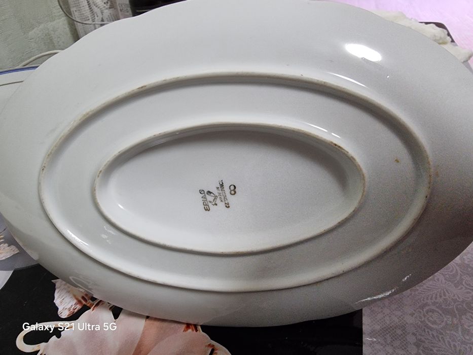 Соусник винтажный+ овальное блюдо +круглая тарелка из той же коллекции