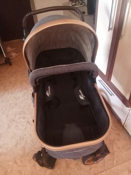 Продам коляску Teknum