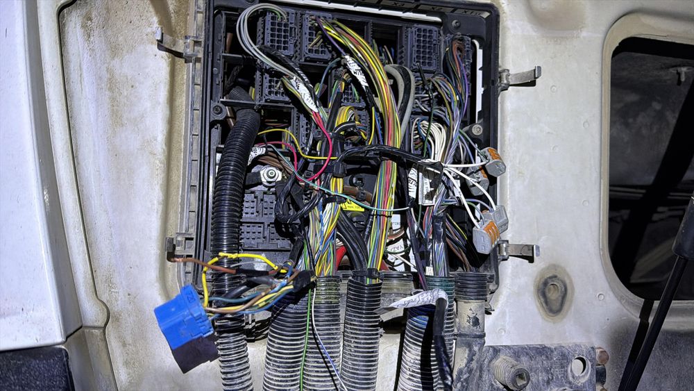 . Автоэлектрик на выезд