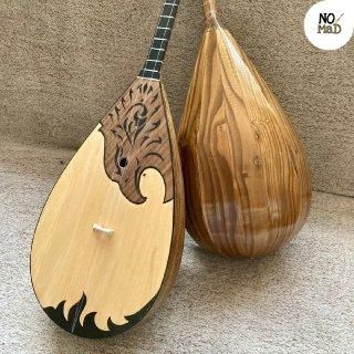 Певец, домбрист,гитарист