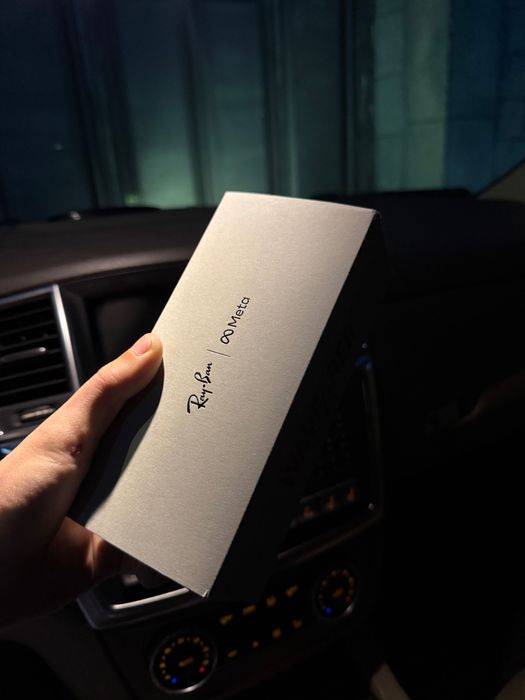 Ray-Ban Meta Gen 2 smart glasses sotiladi – yangi ochilmagan