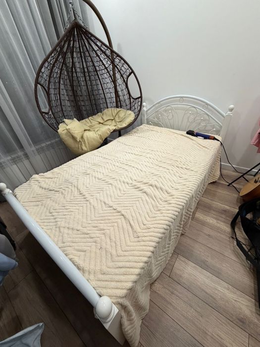 Продам кровать в отличном состояний