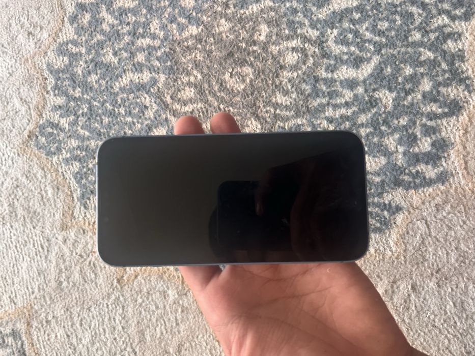 iPhone 13, синий