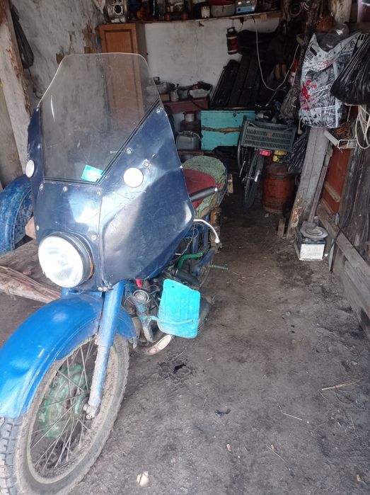 Продам мотоцикол урал пишите интересуйтесьь