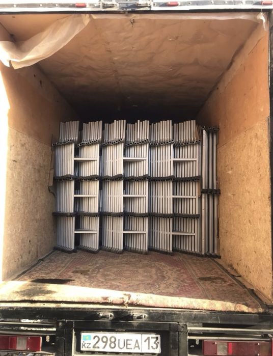 Школьные парты для учеников