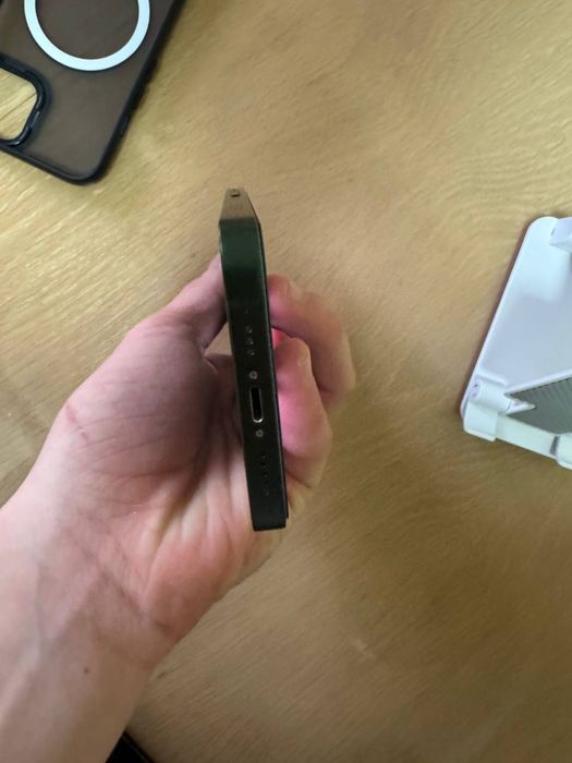 iPhone 13 идеальное состояние (ТОРГ)