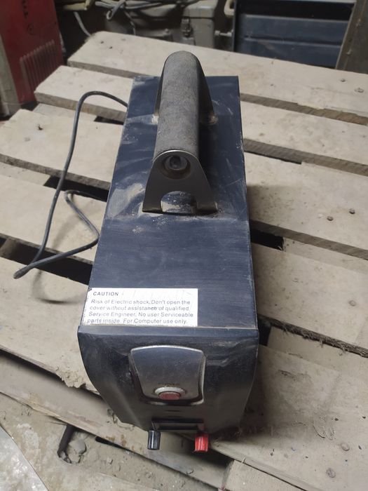 Продам зарядное устройство