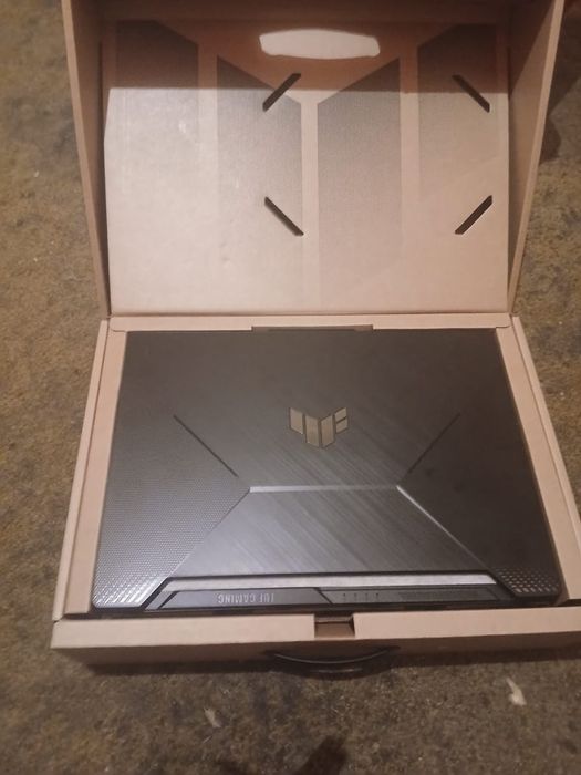 Продам новый ноутбук asus a15