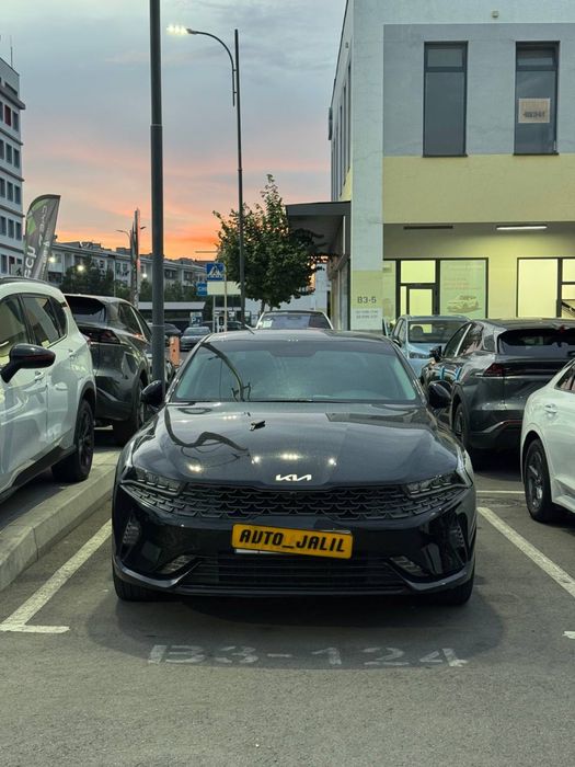 Kia K5 2023 bez lyuk