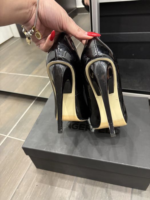 Лачени обувки с висок ток, 12 см