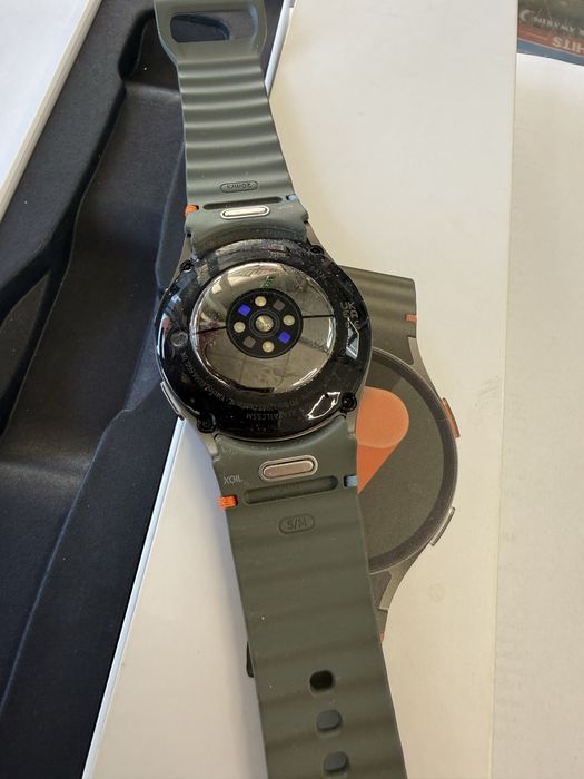 Samsung watch 7 sm-l300 40мм перфектен!