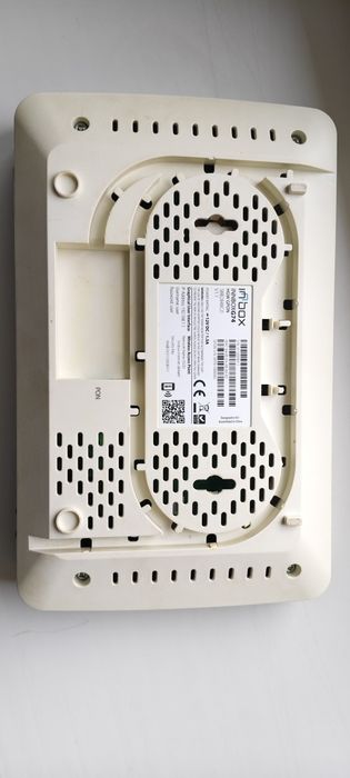 Продам роутер innbox g74