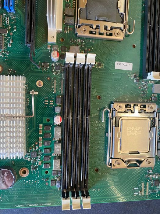 Kit Placa de Baza + Procesor Intel 6c/12t (Workstation/Server)