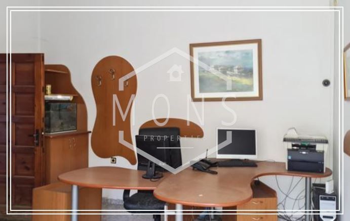 Пром. помещение в Велико Търново-Чолаковци площ 1100 цена 599000