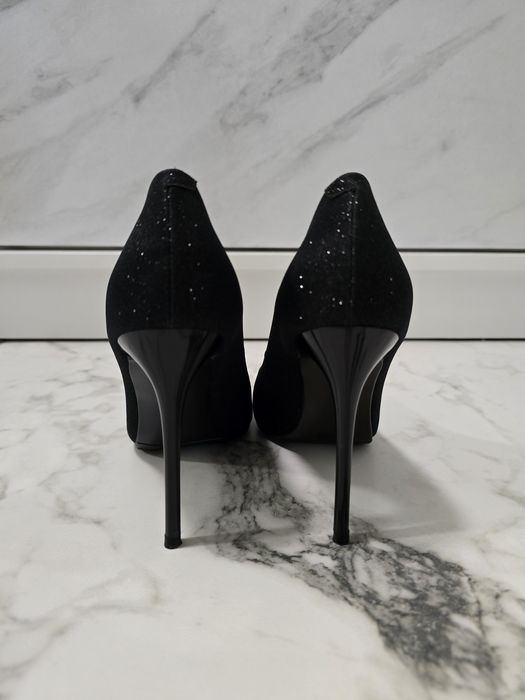 Laura Biagiotti - Обувки на ток