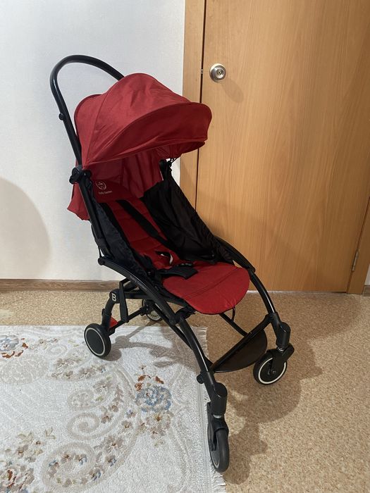 Продам прогулочную коляску