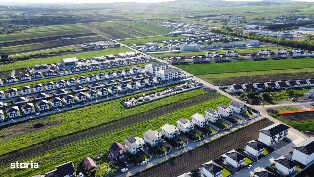 Teren 1.100 mp intravilan 2 deschideri, toate utilitățile, ideal casă