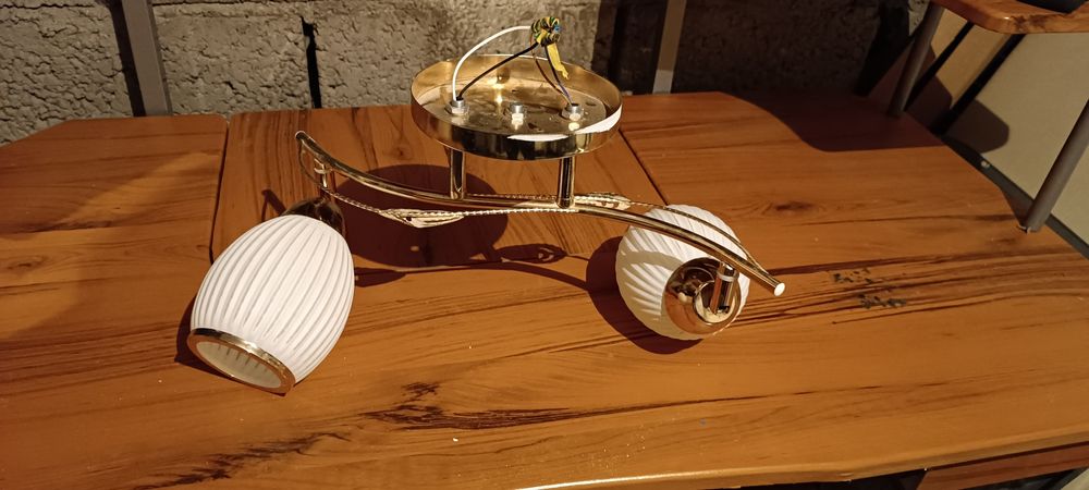 Продажа люстры..