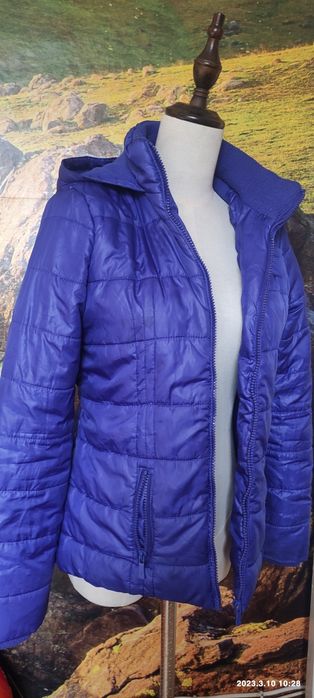 Осенне-весенняя куртка.