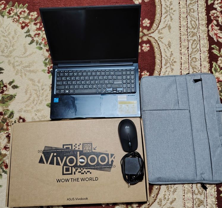 Новый ноутбуки гарантией есть 150000 тенге