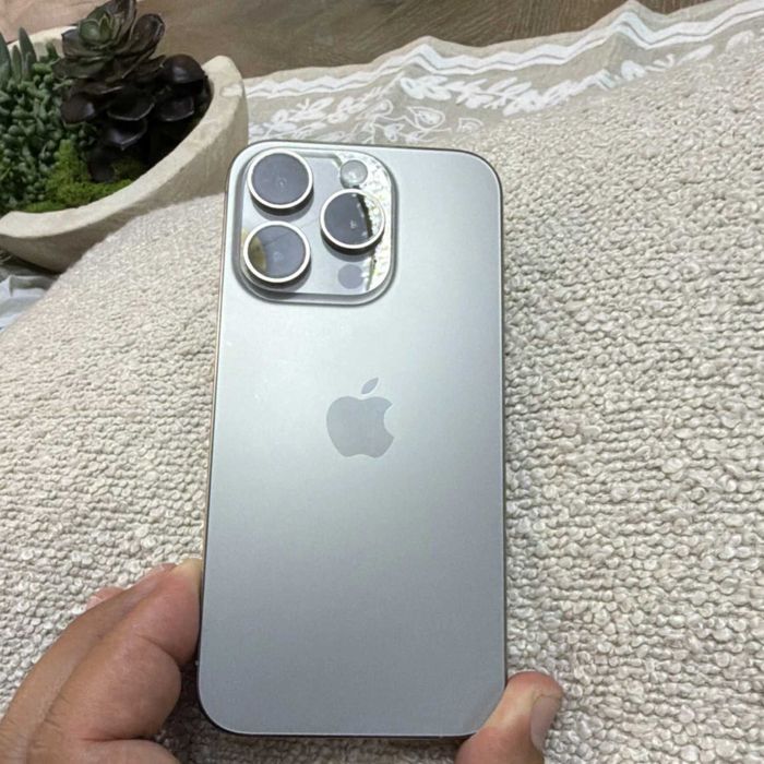 iPhone 15 pro negru 128g impecabil neverlocked
