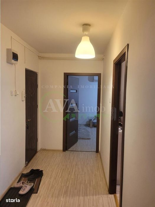 Apartament 3 camere ,zona Cora